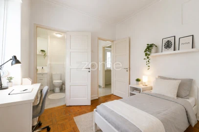 Apartamento T10 para Venda em Benfica