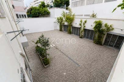 Apartamento T10 para Venda em Benfica