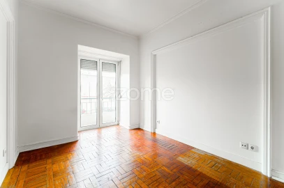 Apartamento T10 para Venda em Benfica