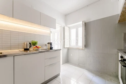 Apartamento T10 para Venda em Benfica