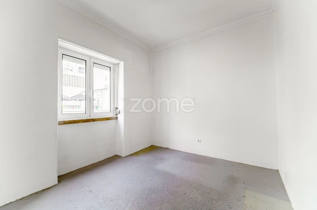Apartamento T10 para Venda em Benfica Foto 20