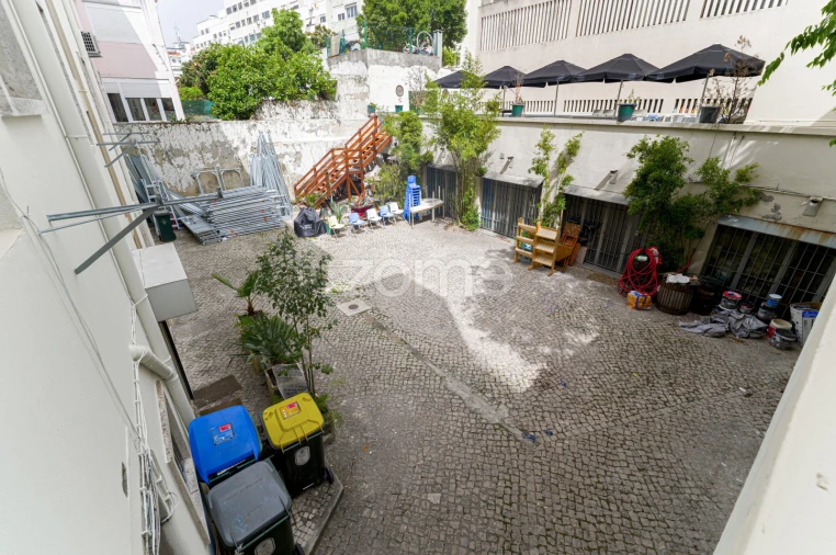 Apartamento T10 para Venda em Benfica Foto 41