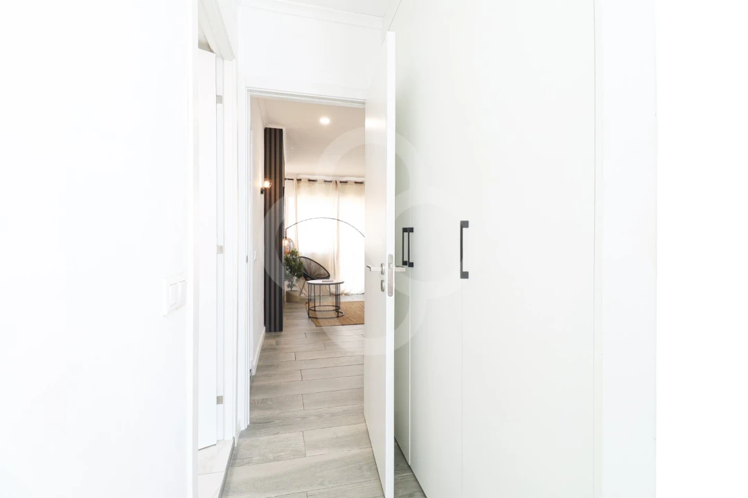 Apartamento T2 para Venda em Santo António Foto 9