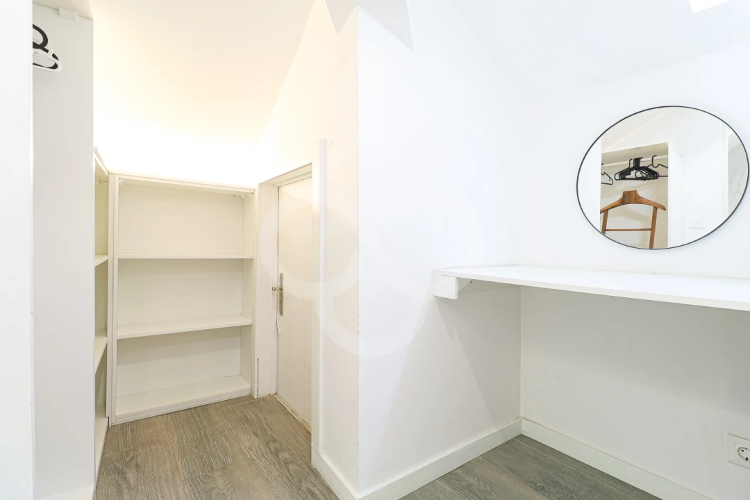 Apartamento T2 para Venda em Santo António Foto 22