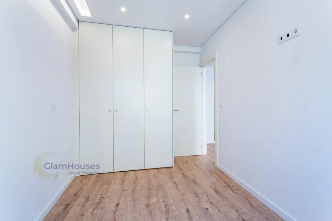 Apartamento T1 para Arrendamento em Areeiro Foto 7