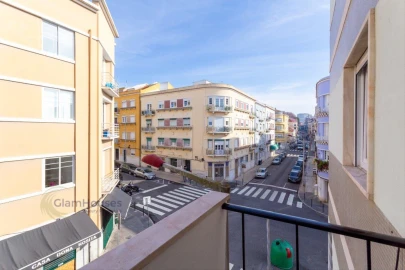 Apartamento T1 para Arrendamento em Areeiro