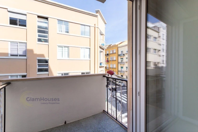 Apartamento T1 para Arrendamento em Areeiro Foto 10