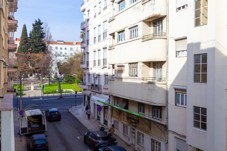Apartamento T1 para Arrendamento em Areeiro Foto 12