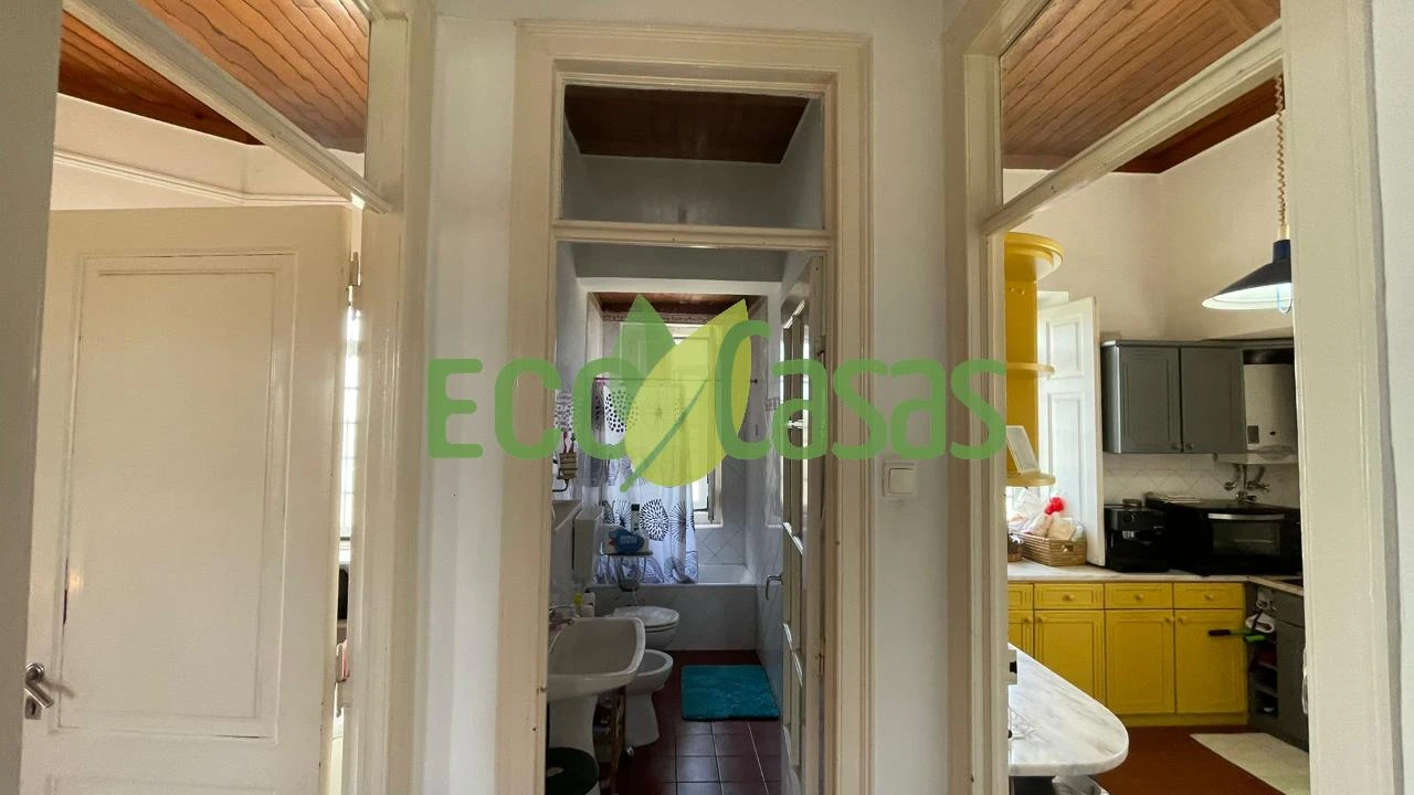Moradia T4 para Venda em Colares Foto 10