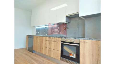 Apartamento T3 para Venda em São Domingos de Benfica