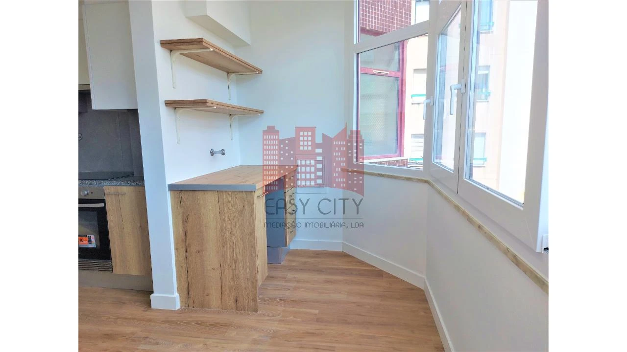 Apartamento T3 para Venda em São Domingos de Benfica Foto 14