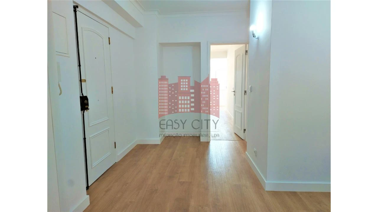 Apartamento T3 para Venda em São Domingos de Benfica Foto 29