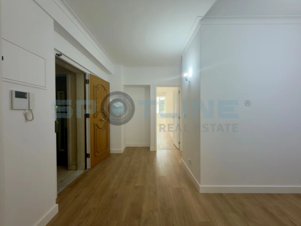 Apartamento T3 para Venda em São Domingos de Benfica Foto 9