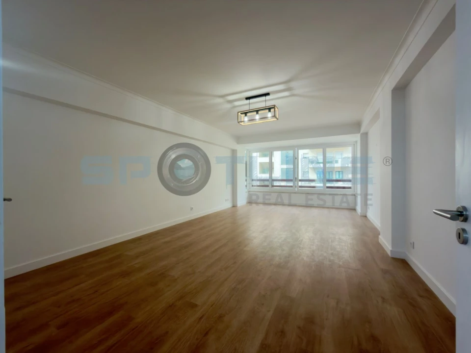 Apartamento T3 para Venda em São Domingos de Benfica Foto 11