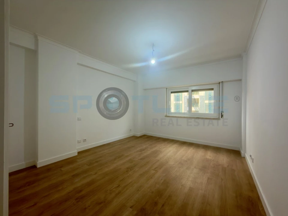 Apartamento T3 para Venda em São Domingos de Benfica Foto 47