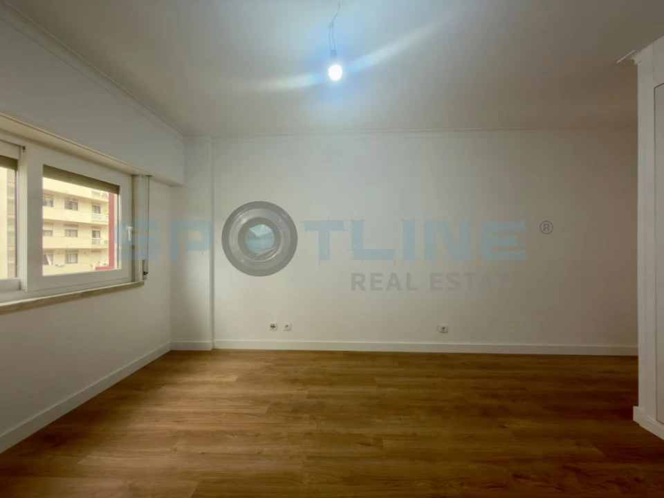 Apartamento T3 para Venda em São Domingos de Benfica Foto 48