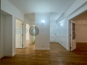 Apartamento T3 para Venda em São Domingos de Benfica