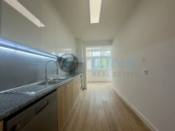 Apartamento T3 para Venda em São Domingos de Benfica