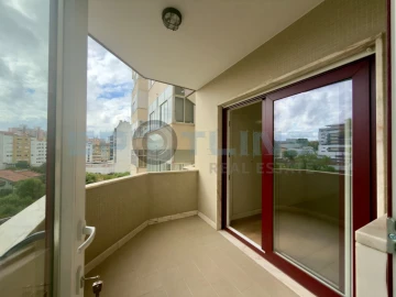 Apartamento T3 para Venda em São Domingos de Benfica