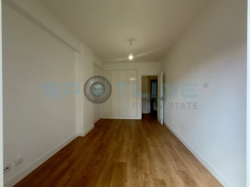 Apartamento T3 para Venda em São Domingos de Benfica