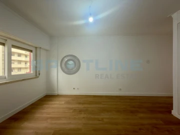 Apartamento T3 para Venda em São Domingos de Benfica