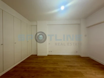Apartamento T3 para Venda em São Domingos de Benfica