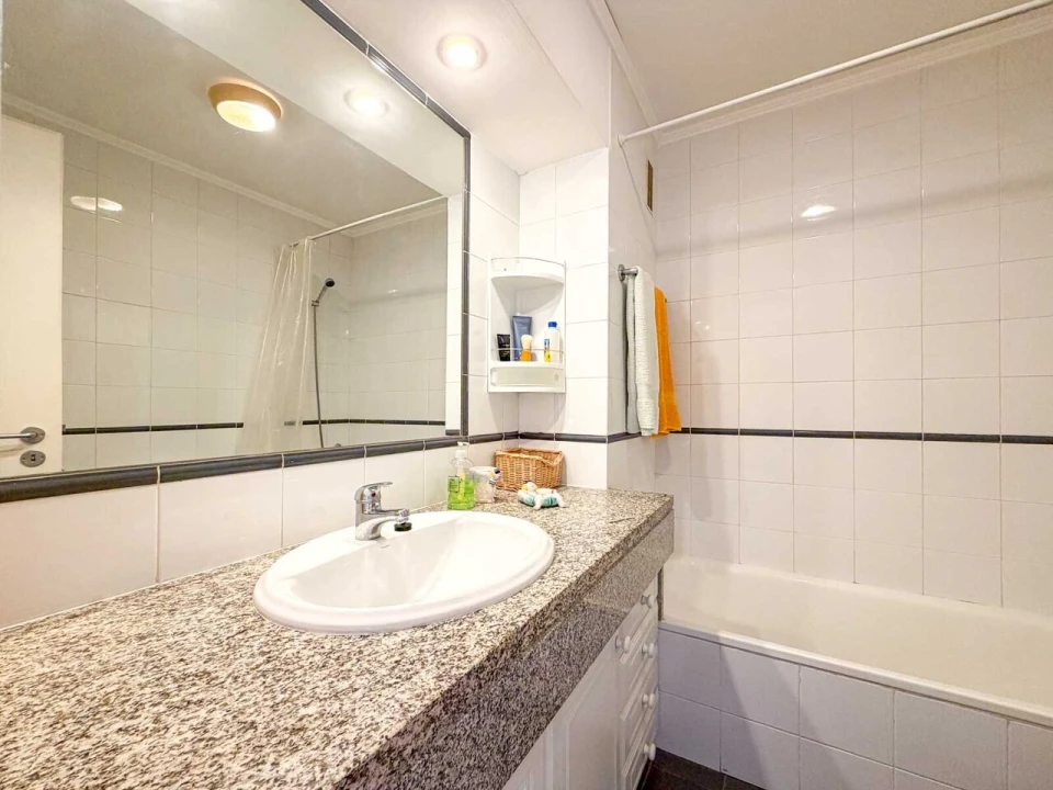 Apartamento T1 para Venda em Portimão Foto 7