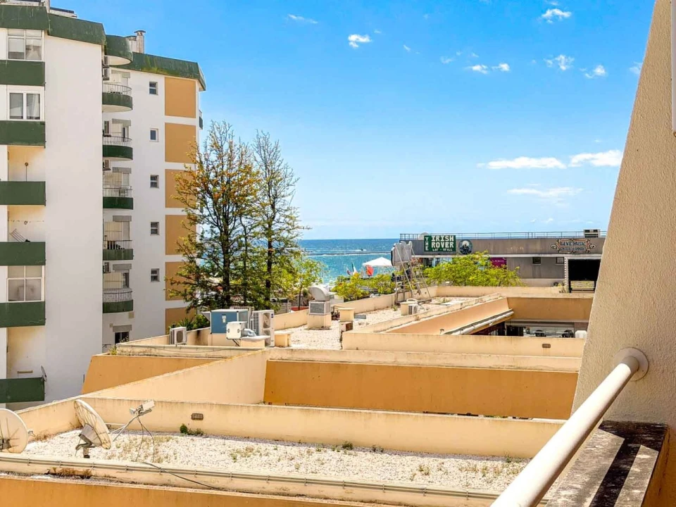 Apartamento T1 para Venda em Portimão Foto 8
