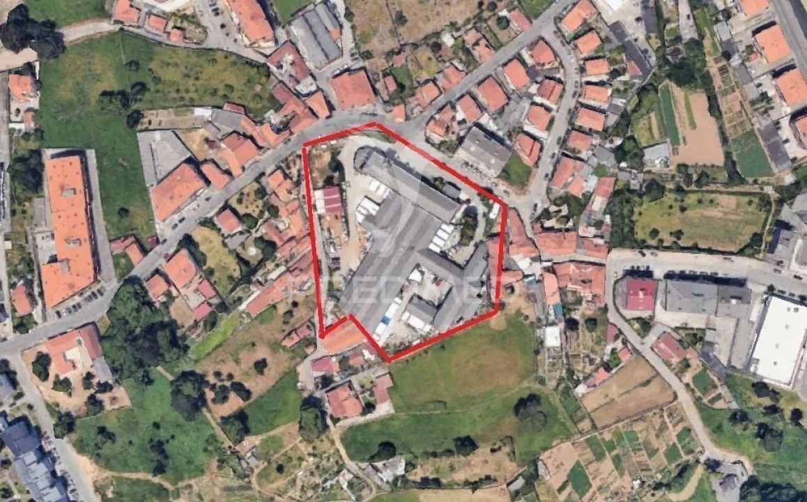 Terreno para Venda em Mafamude e Vilar do Paraíso Foto 1