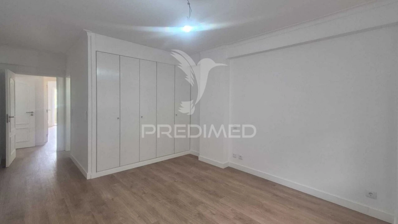 Apartamento T3 para Venda em Benfica Foto 7