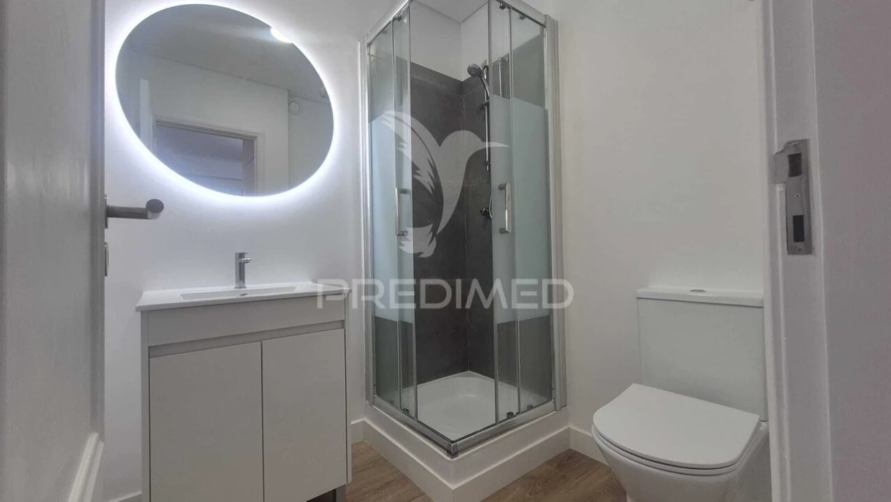 Apartamento T3 para Venda em Benfica Foto 17