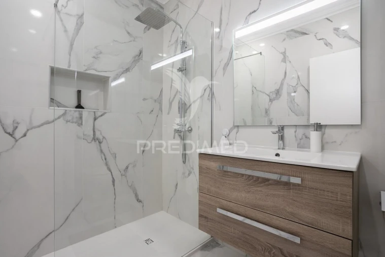 Apartamento T2 para Venda em Vila Real de Santo Antonio Foto 26