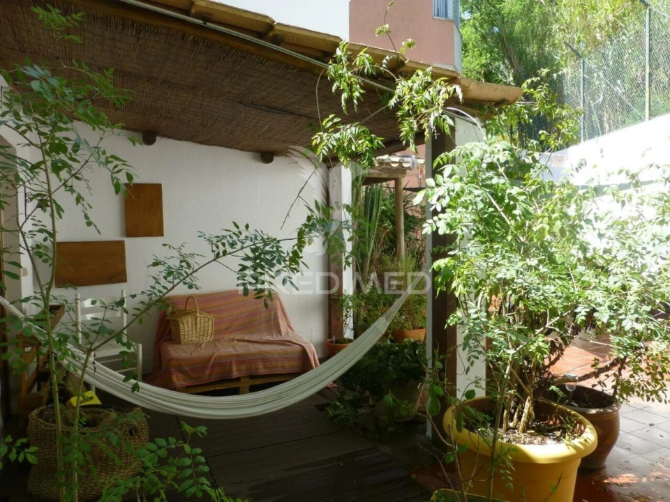 Apartamento T0 para Venda em Almada, Cova da Piedade, Pragal e Cacilhas Foto 3