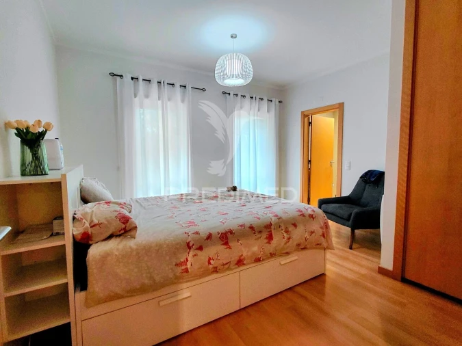 Apartamento T2 para Venda em Olhão Foto 7