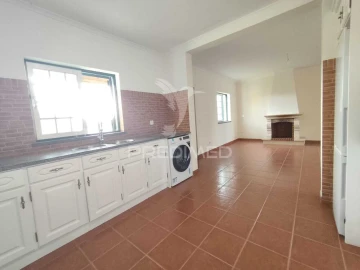 Moradia T3 para Venda em Glória do Ribatejo e Granho