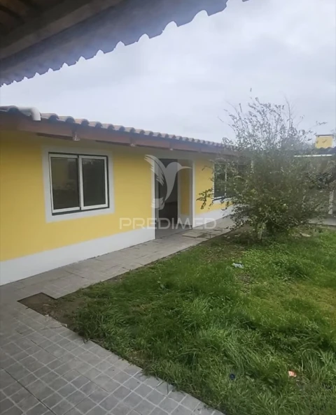 Moradia T3 para Venda em Glória do Ribatejo e Granho
