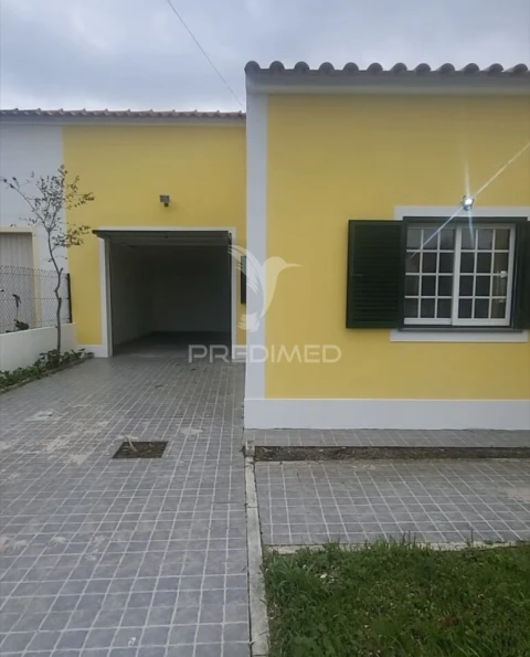 Moradia T3 para Venda em Glória do Ribatejo e Granho