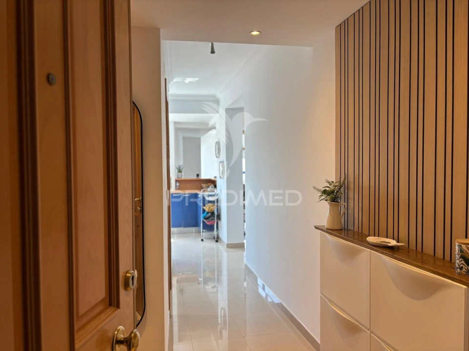 Apartamento T1 para Venda em Charneca de Caparica e Sobreda Foto 8
