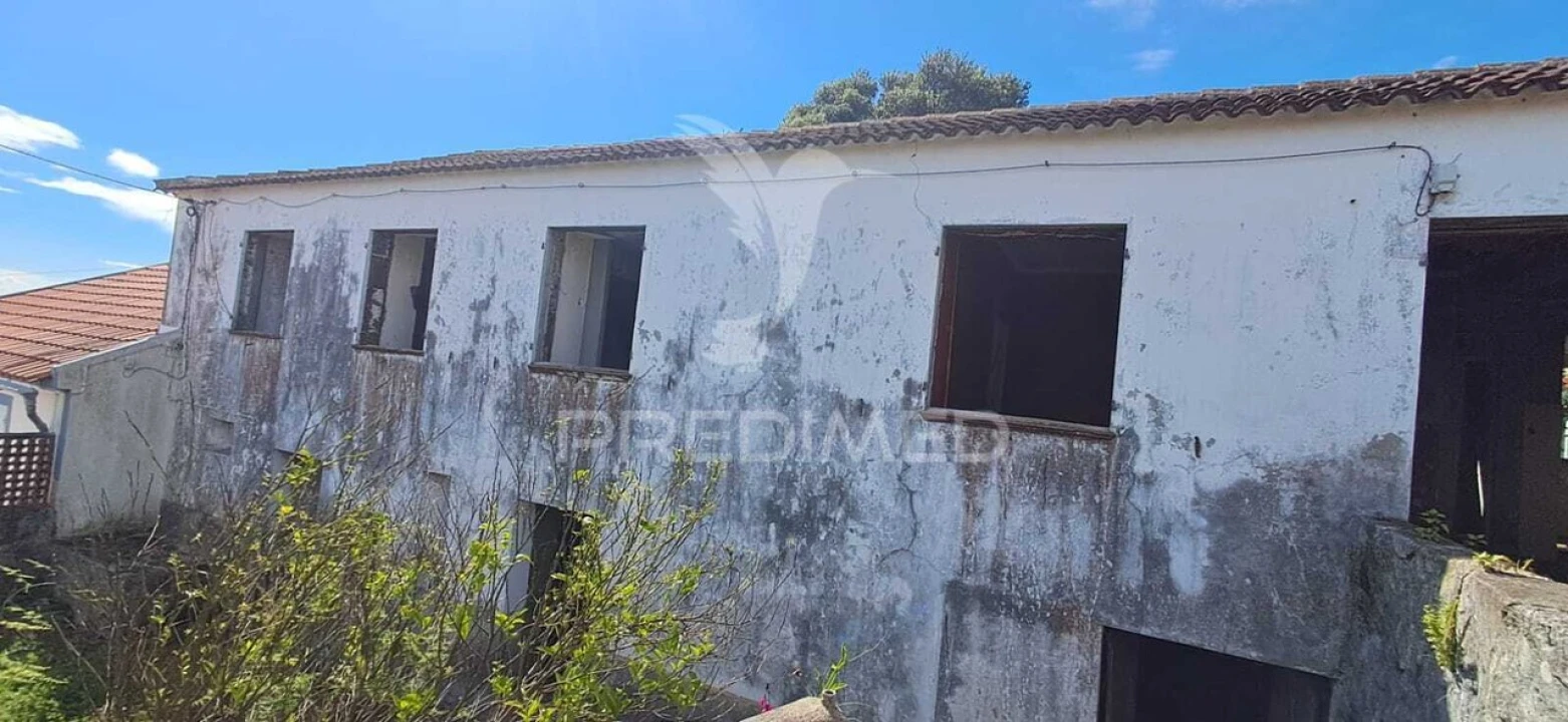 Moradia T6 para Venda em São Bartolomeu de Regatos Foto 9