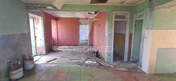 Moradia T6 para Venda em São Bartolomeu de Regatos