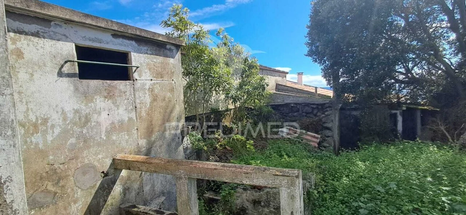Moradia T6 para Venda em São Bartolomeu de Regatos Foto 11