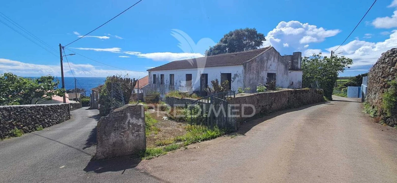 Moradia T6 para Venda em São Bartolomeu de Regatos Foto 7