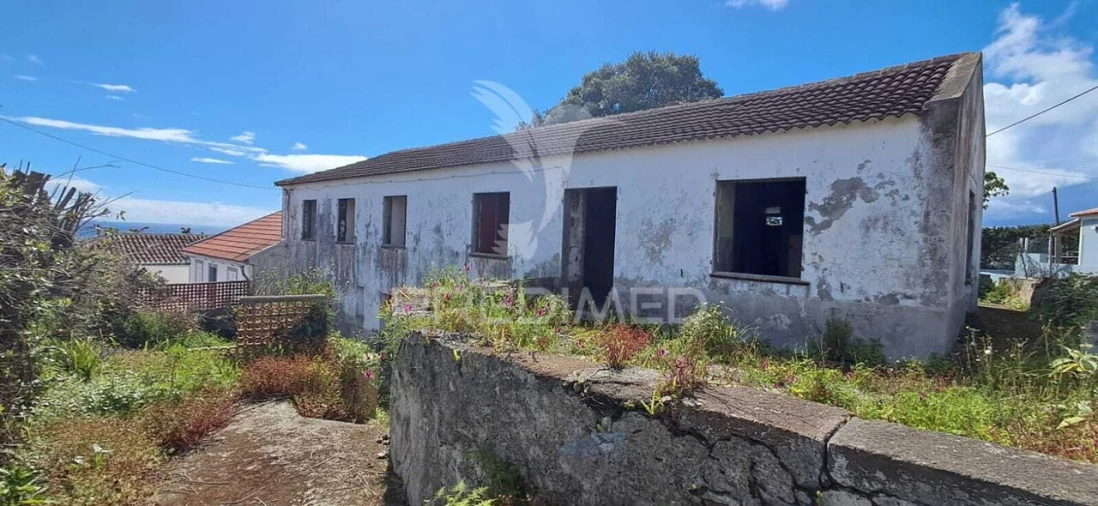 Moradia T6 para Venda em São Bartolomeu de Regatos Foto 3
