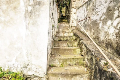Moradia T5 para Venda em Angra (São Pedro)