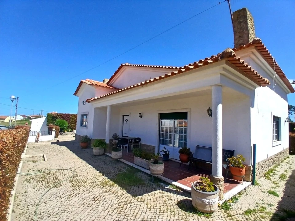 Moradia T3 para Venda em Santo Isidoro Foto 21