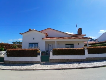 Moradia T3 para Venda em Santo Isidoro