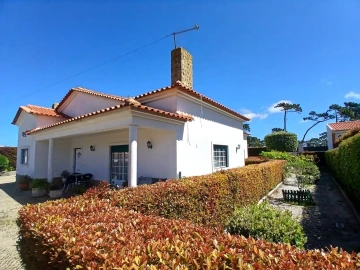 Moradia T3 para Venda em Santo Isidoro