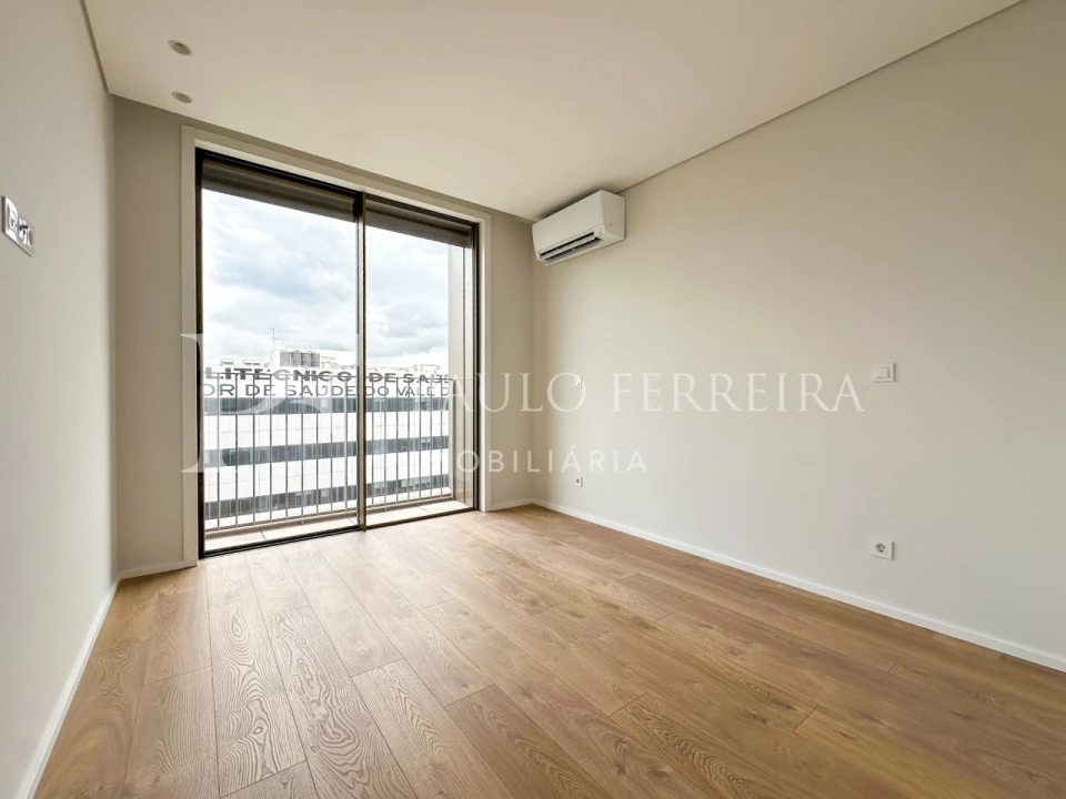 Apartamento T1 para Arrendamento em Antas e Abade de Vermoim Foto 7
