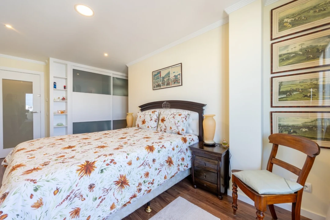 Apartamento T7 para Venda em Faro (Sé e São Pedro) Foto 27