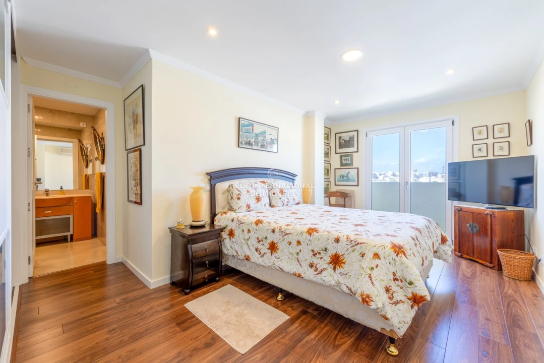 Apartamento T7 para Venda em Faro (Sé e São Pedro) Foto 35